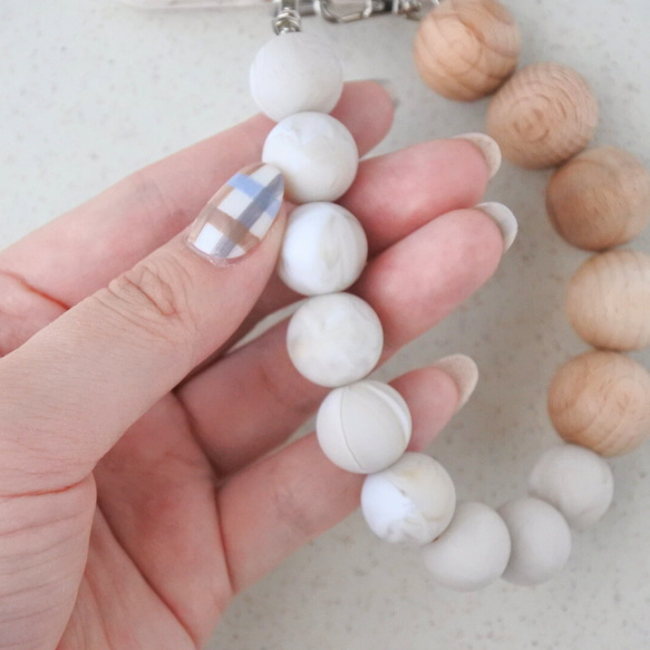 ハンドストラップ　スマホストラップ　ウッド　ストラップ　ストラップホルダー　木　スマホ　ウッドビーズ　手首　落下防止 10枚目の画像