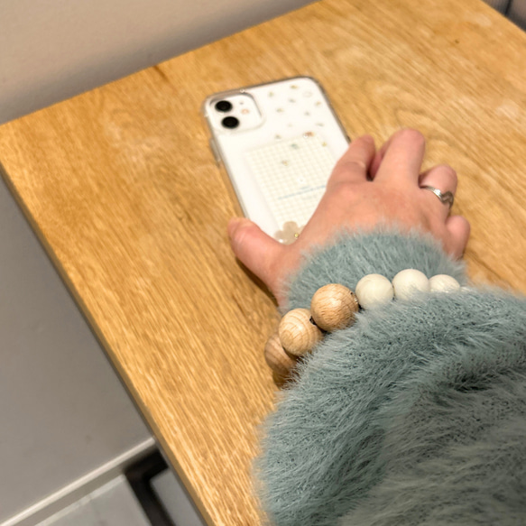 ハンドストラップ　スマホストラップ　ウッド　ストラップ　ストラップホルダー　木　スマホ　ウッドビーズ　手首　落下防止 19枚目の画像