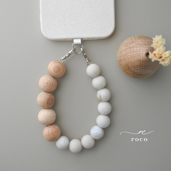 ハンドストラップ　スマホストラップ　ウッド　ストラップ　ストラップホルダー　木　スマホ　ウッドビーズ　手首　落下防止 1枚目の画像