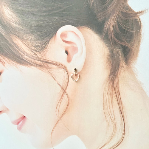 SELF-PORTRAITクリスタルハートイヤリング Crystal Heart Earrings – self-portrait-US