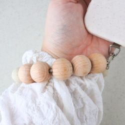 ハンドストラップ　スマホストラップ　ウッド　ストラップ　ストラップホルダー　木　スマホ　ウッドビーズ　手首　落下防止 16枚目の画像