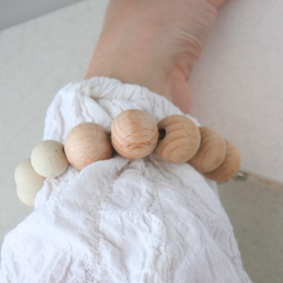 ハンドストラップ　スマホストラップ　ウッド　ストラップ　ストラップホルダー　木　スマホ　ウッドビーズ　手首　落下防止 17枚目の画像