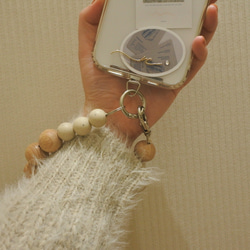 ハンドストラップ　スマホストラップ　ウッド　ストラップ　ストラップホルダー　木　スマホ　ウッドビーズ　手首　落下防止 16枚目の画像