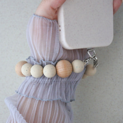 ハンドストラップ　スマホストラップ　ウッド　ストラップ　ストラップホルダー　木　スマホ　ウッドビーズ　手首　落下防止 17枚目の画像