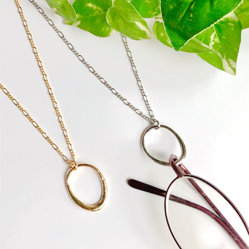 2way ネックレスにもなるメガネホルダー/ 変形オーバルリング グラス  