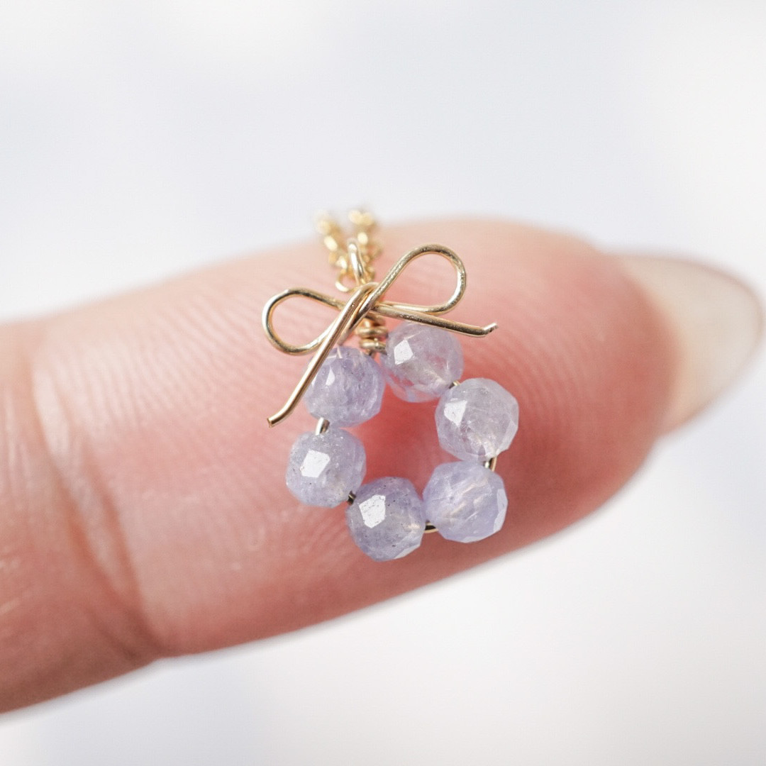 「勿忘草の花結」ピアス イヤリング タンザナイト 淡水パール リボン 天然石 誕生石 パステル 春 ゴールド 14kgf