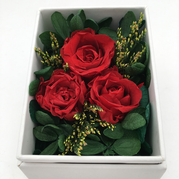 プリザーブドフラワー ボックス アレンジ レッド 赤 ローズ バラ アジサイ インテリア 飾り ギフト プレゼント 1枚目の画像