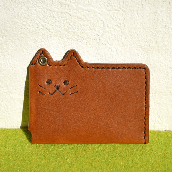 コゲちゃん　ICカードケース/パスケース 栃木レザー　茶色（手縫い）本革　皮　 Leather　猫 1枚目の画像