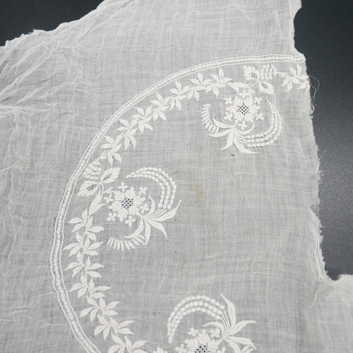 追加画像✵アンティークフランス シルクリボン＆スカラップレース 花刺繍ドイリー 追加画像✵アンティークフランス シルクリボン＆スカラップ
