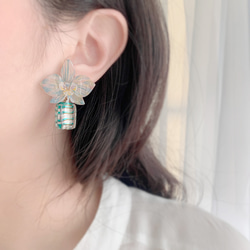 耳環 台灣蝴蝶蘭 樹脂 琉璃 蘭花 銀飾 禮盒 耳夾 手工 夏天 第3張的照片