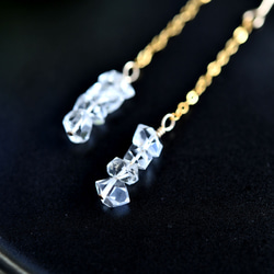 極上 ハーキマーダイヤモンド　氷雪ピアス イヤリング変更可 4月の誕生石 2枚目の画像