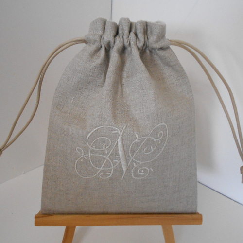 ⭐︎ゆうくめ☺︎様 専用♡ ウエイト枠 刺繍イニシャルポーチ♡ 刺繍