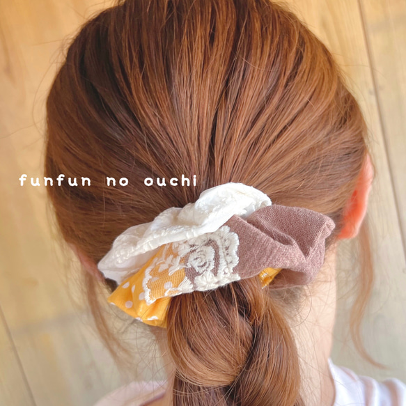 ふんふんのおめかし髪飾りシュシュ…ベージュ×ブラウン 4枚目の画像