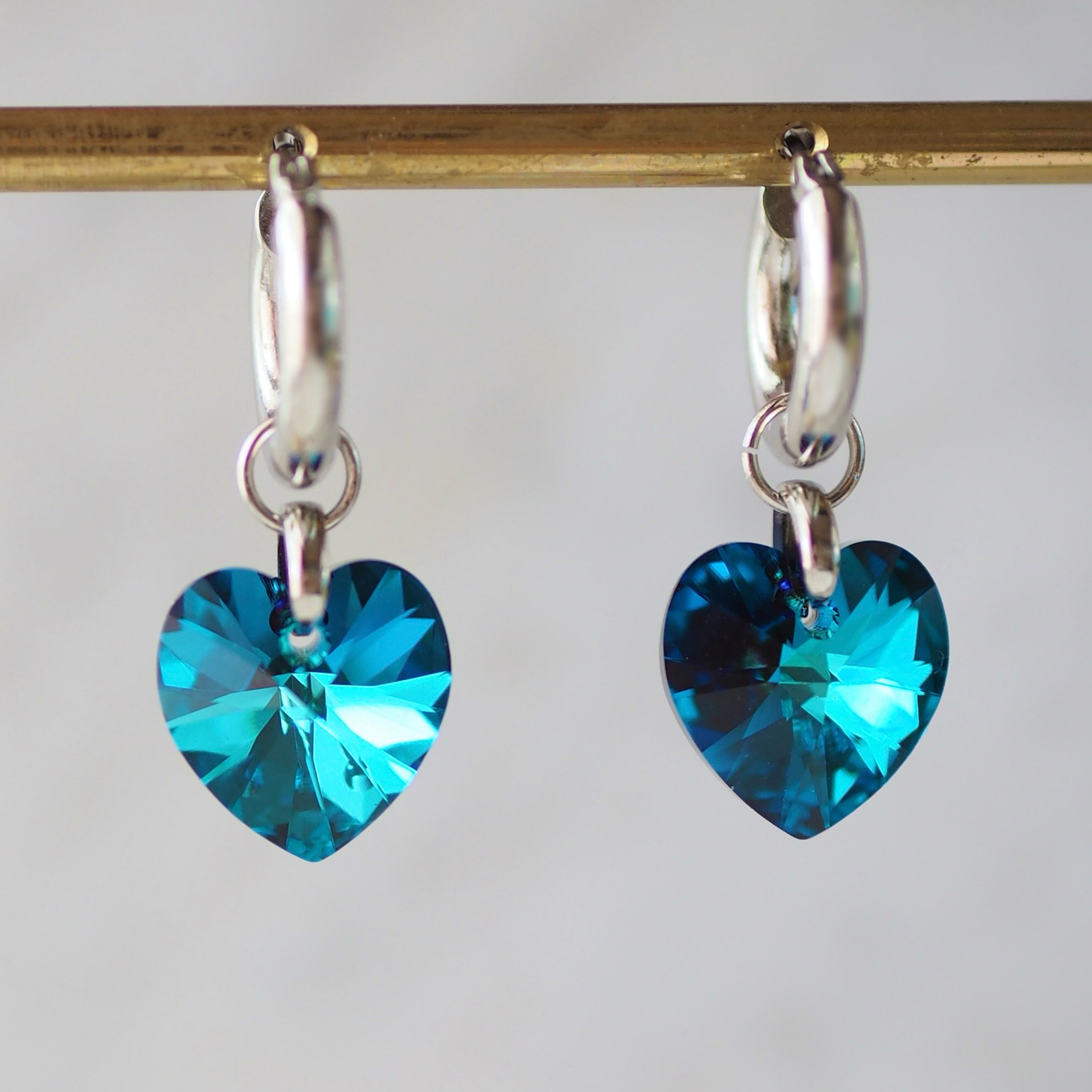 大人かわいい❤︎︎スワロフスキークリスタルハートのチャンキーフープ