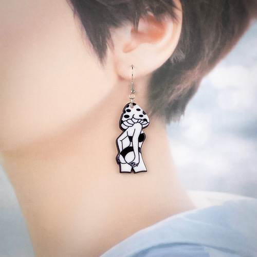 セクシーダイナマイトなキノコ姉妹のおもしろピアス ピアス（フック