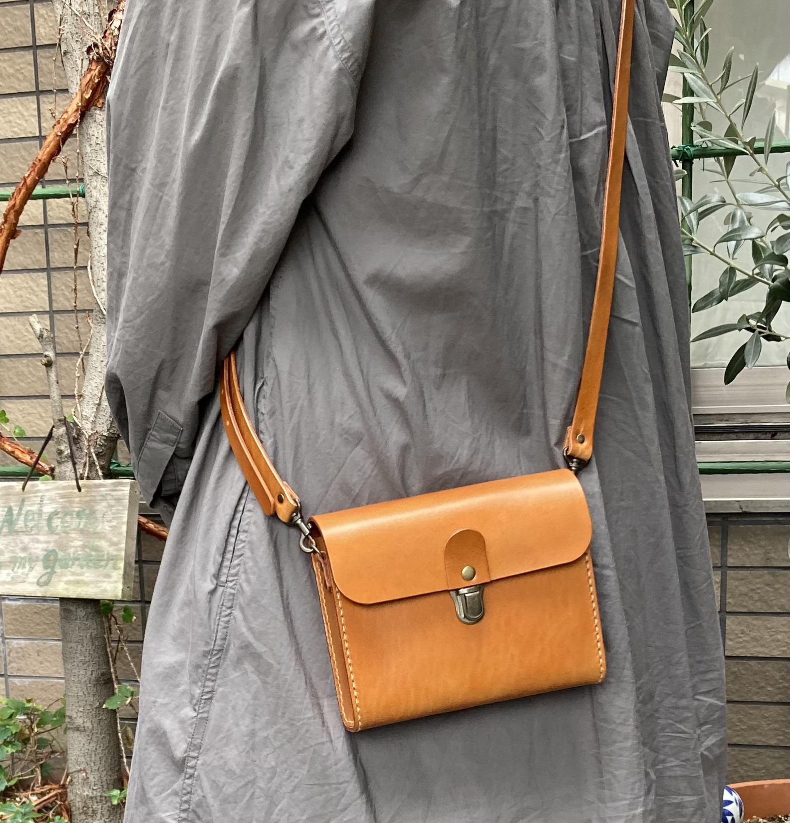 Uni&co.メッセンジャーバッグ　ヌメ革　レザーバック　黄XZ 3736ADU ALL PRODUCTS – Uni&co.