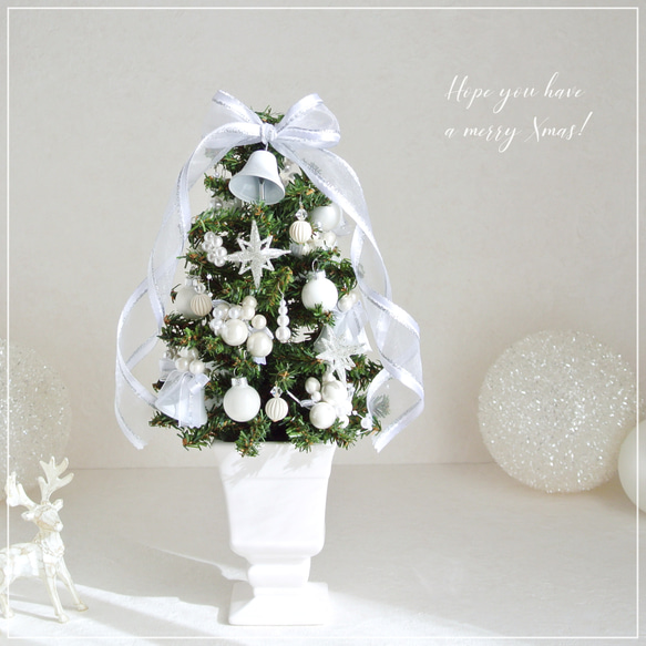 キラキラホワイトクリスマス 白いリボンと白いベル、パールのミニ