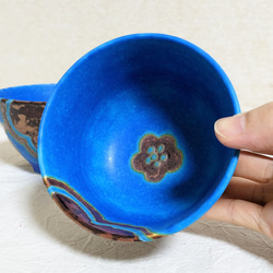 お花柄のお茶碗(青×茶) 4枚目の画像