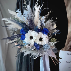 アネモネとローズブーケ　blue＆white／ カラー調整可　ウエディングブーケ・スワッグ・花束 4枚目の画像