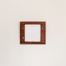 木製（チーク材）額縁付き カレンダー 2024 2枚目の画像