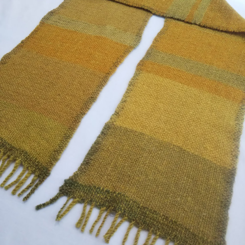 手紡ぎ、手織りマフラー（イエロー×グリーン） 草木染め、天然染料
