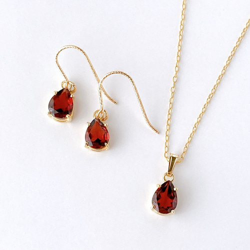 1月の誕生石】しずく型ガーネットの一粒ネックレス 天然石 14kgf