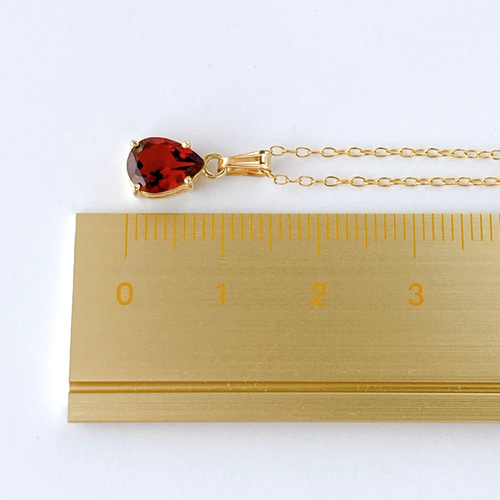 1月の誕生石】しずく型ガーネットの一粒ネックレス 天然石 14kgf