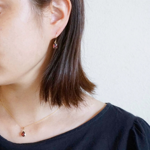 特集・メルマガ掲載【しずく型ガーネットのピアス/イヤリングと