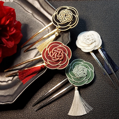 髪飾り◇「水引かんざし・カメリア壱」 かんざし 紅 - Beni - 通販