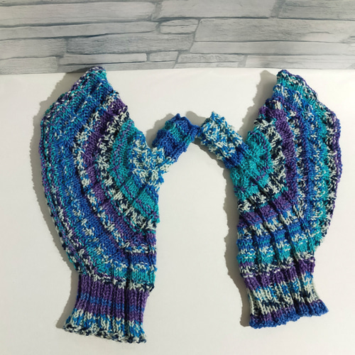 ハンドウォーマー opal毛糸 リストウォーマー 編み物 手編み