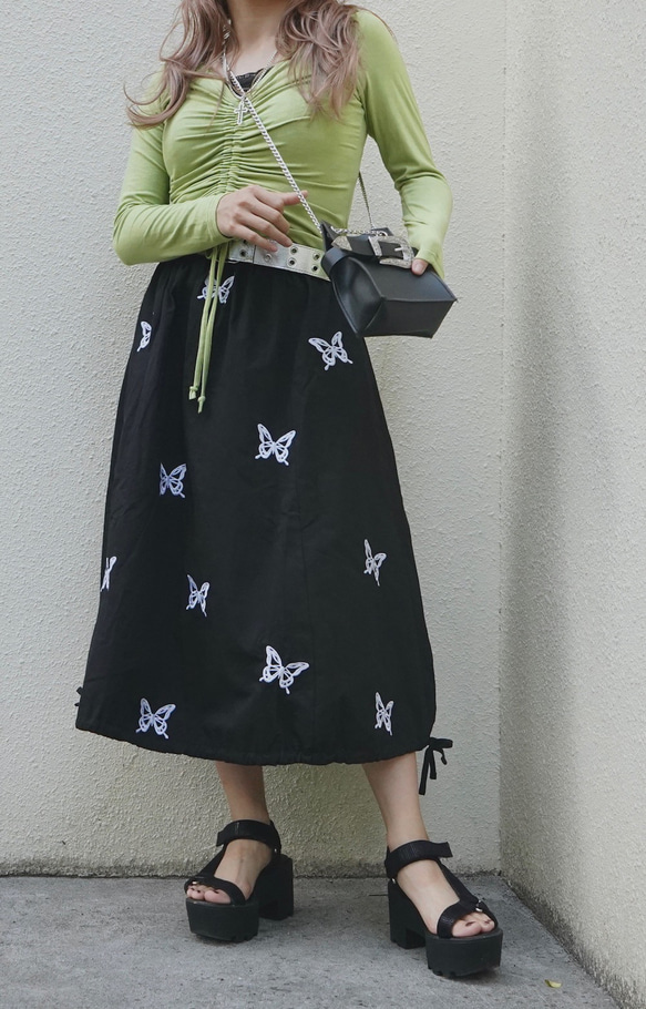 Butterfly Embroidery Flare Long Skirt (black) フレアスカート ブラック 黒 3枚目の画像