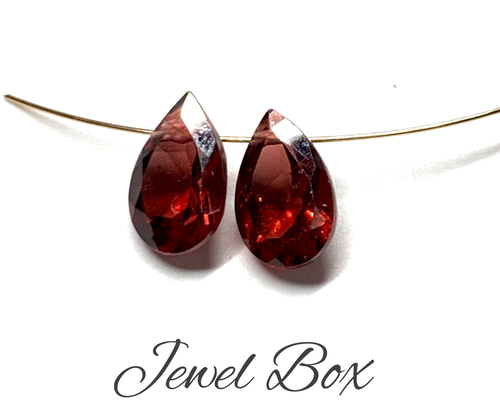 宝石質ガーネット＊ペアシェイプファセットカット＊2個 天然石