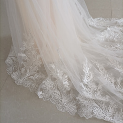 優雅なシルエット ウェディングドレス ローズピンク 花柄のモチーフ刺繍が美しく 花嫁/結婚式 20枚目の画像