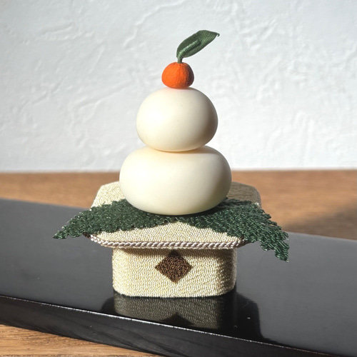 正月飾り【鶴松竹梅】正絹 置物 立体押し絵 コンパクト 玄関飾り 上品