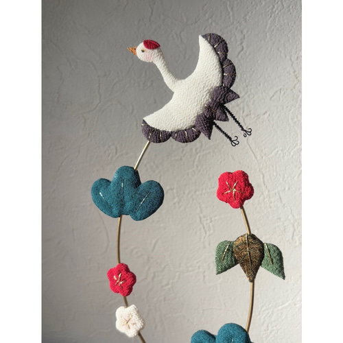 正月飾り【鶴松竹梅】正絹 置物 立体押し絵 コンパクト 玄関飾り 上品