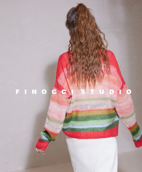 【モヘアウール混】美しい虹のグラテーション　ゆったりシルエット　プルオーバー【秋冬春】 2枚目の画像
