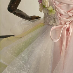 カラードレス レインボースカート ベアトップ 上質オーガンジー 3Dバラの花 結婚式/演奏会 7枚目の画像