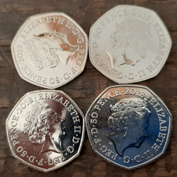 イギリス 英国 コイン 4種類セット くま の パディントンデザイン Paddington Bear カプセル付き 2枚目の画像