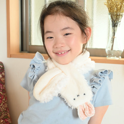 ぬっくぬくキッズ〜大人もok!ネックウォーマー　(キッズマフラー)白うさぎちゃん） 8枚目の画像