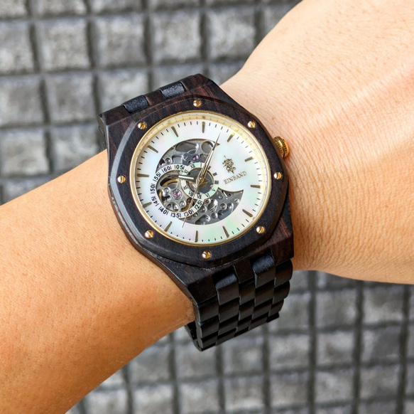 【木製腕時計】EINBAND Meteor 自動巻き木製腕時計 エボニーウッド マザーオブパール文字盤 46mm 8枚目の画像