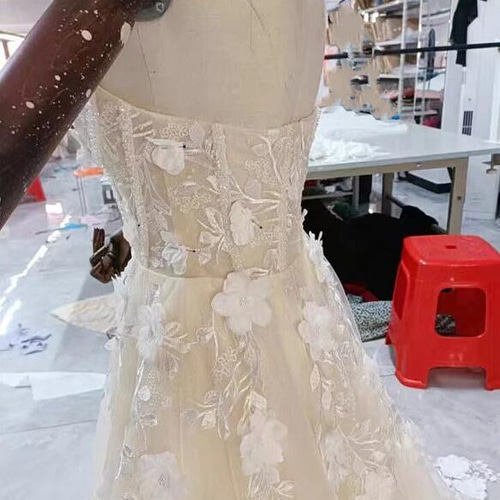 美品！シャンパン色 カラードレス 贅沢な総レース 背中見せ マーメイド  