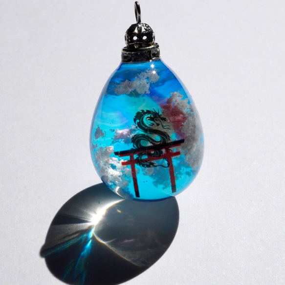 雲レジン 天空 虹 空たまご1 オススメの紐ペンダント ネックレス  