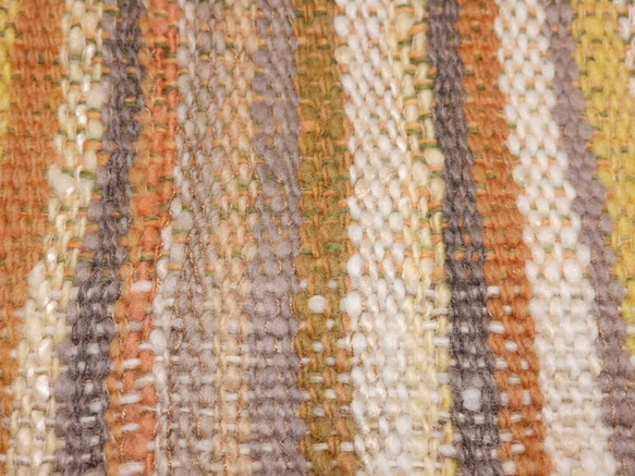 手織り＆手紡ぎ草木染めマフラー　秋の森シリーズ　2 3枚目の画像