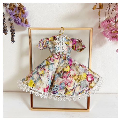 ドール服リバティプリント生地のワンピースリカちゃんサイズ ドール服リバティプリント生地のワンピースリカちゃんサイズ