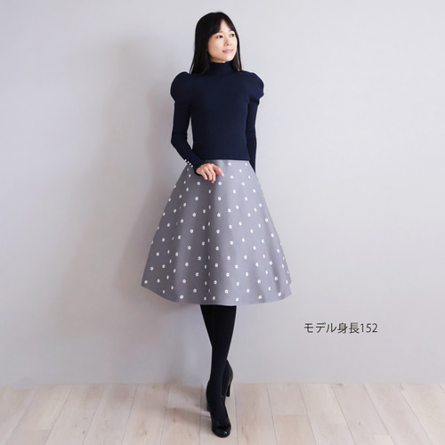 ジョリーミニョン / パフショルダー ハイネックプルオーバー ホールガーメント ホールガーメント パール付き パフショルダープルオーバー