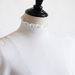 [售罄！ ] WHOLEGARMENT 珍珠泡泡肩套頭衫 [白色] 第11張的照片