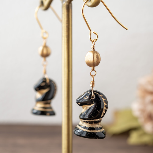 チェスの駒＊ナイトのピアス／イヤリング ピアス（フック・チェーン