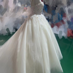 奢華！婚紗，優雅花朵蕾絲，閃閃發光的手工串珠，透明袖子，新娘/婚禮/招待會 第3張的照片