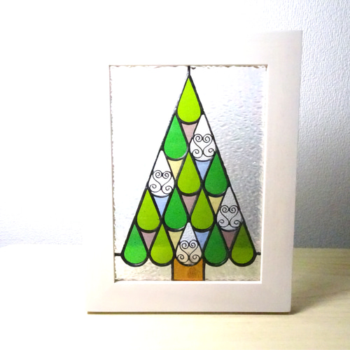 ステンドグラスパネル　クリスマス① 生徒さんの作品。クリスマスツリーのステンドグラス | ステンドグラス