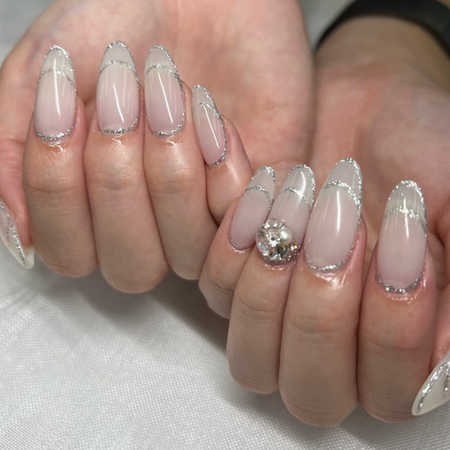 フラッシュネイル/フレンチ/成人式/お呼ばれ/ブライダル/キラキラ  